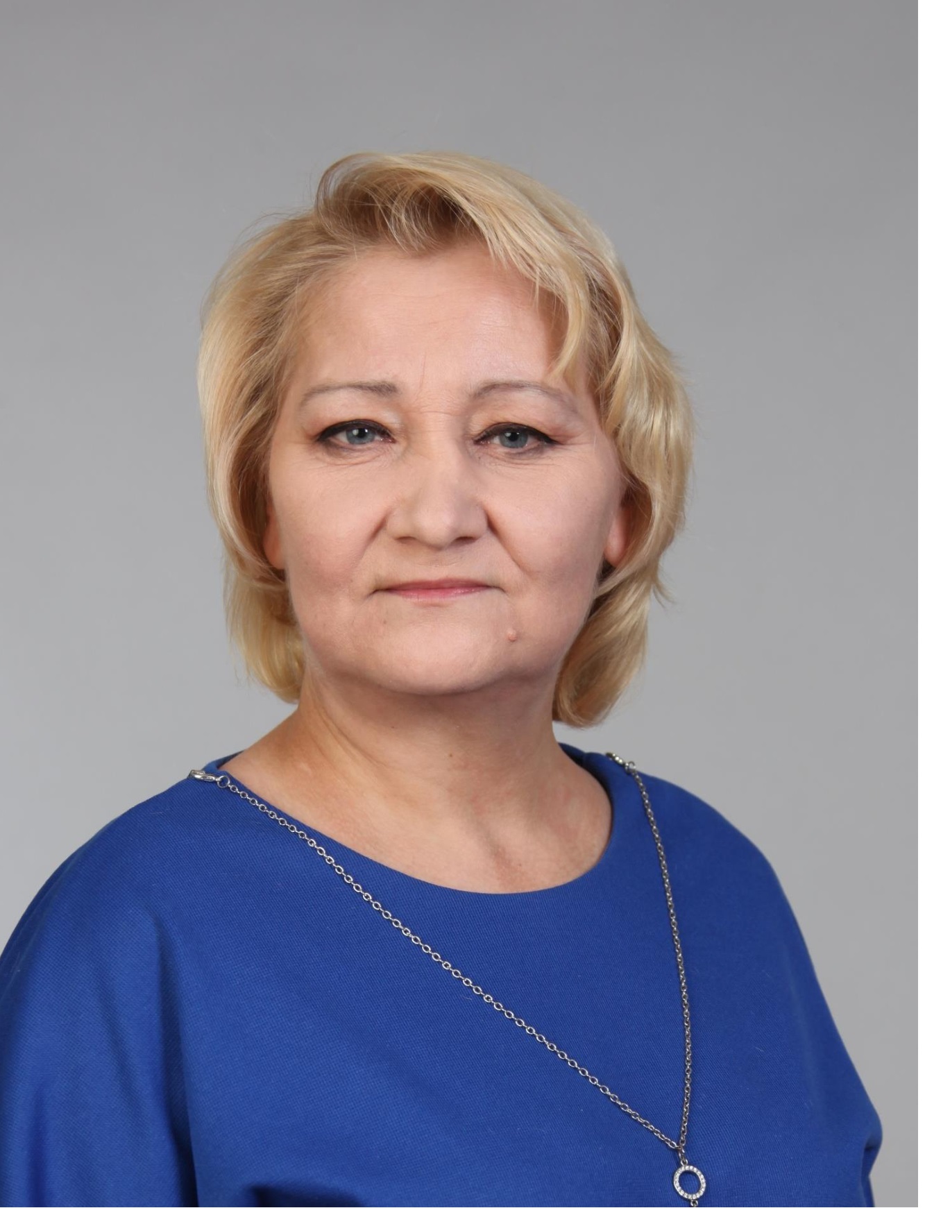 Буцкая Елена Васильевна.